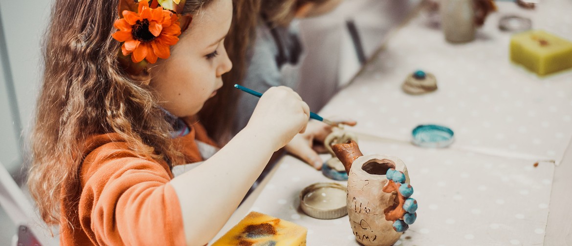 Pottery Workshops – Tree With a Bird – Ages 3–5