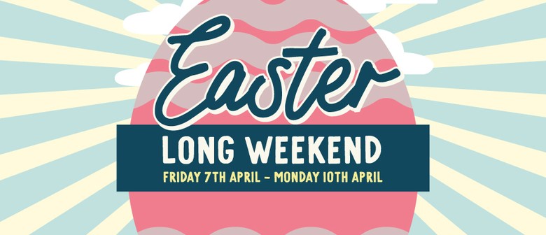 Easter Long Weekend at Moonee Beach Hotel