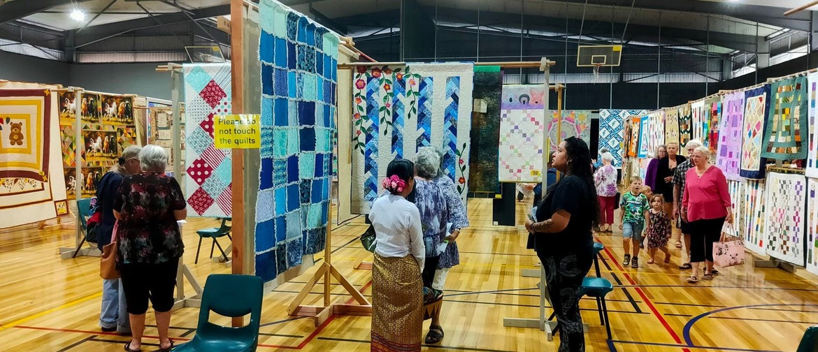 Mossman Quilt & Craft Expo: Airing of the Quilts Mossman Quilt & Craft Expo: Airing of the Quilts