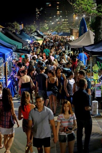 Surfers Paradise Beachfront Markets